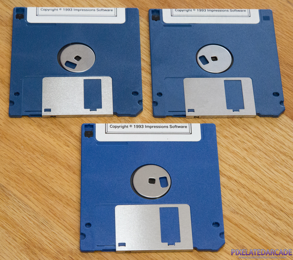Caesar Package Contents: 3.5" disk - Photo 2