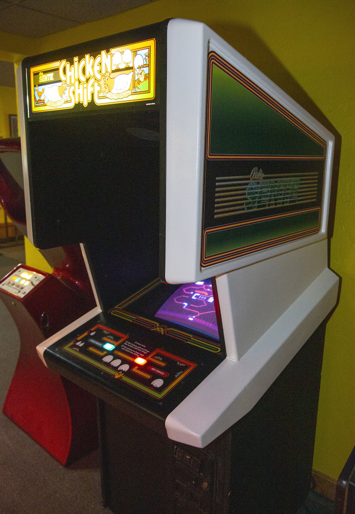 Chicken Shift arcade cabinet