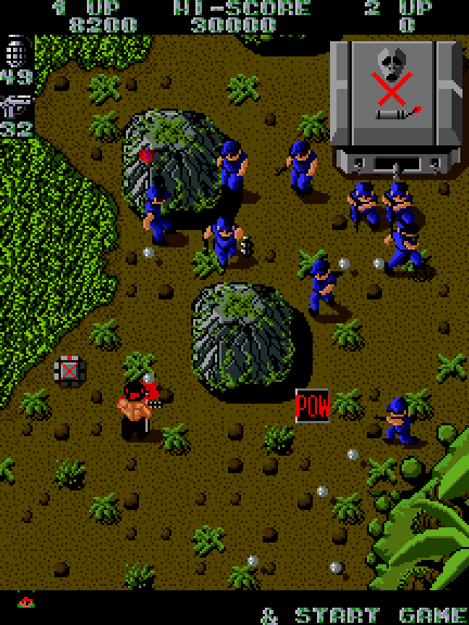 Ikari Warriors Arcade Screenshot: This area is heavily fortified.