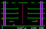 Jumpman for IBM PC/Compatibles - Avoid the falling bombs on this level.