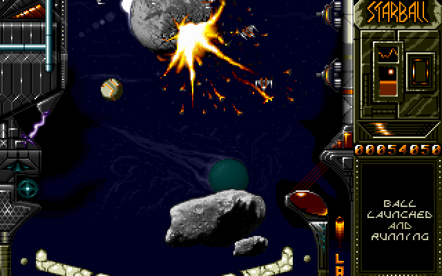 Starball IBM PC/Compatibles Screenshot: Various obstacles get in the way here...