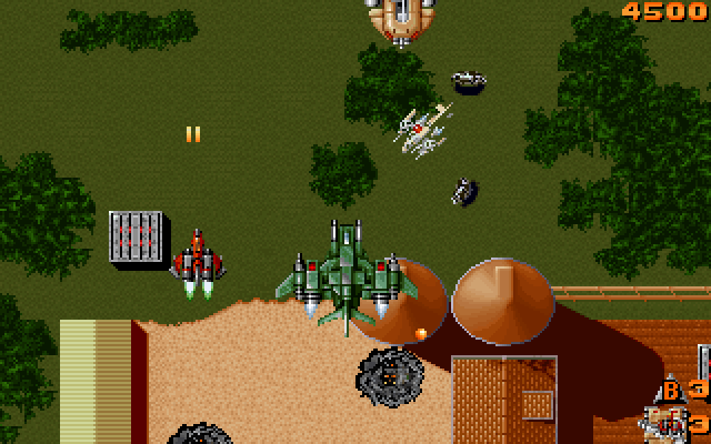 Raiden IBM PC/Compatibles Screenshot: Enemy planes approach from all directions.