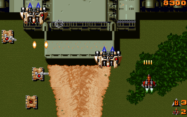 Raiden IBM PC/Compatibles Screenshot: Some enemies are tougher to kill than others.