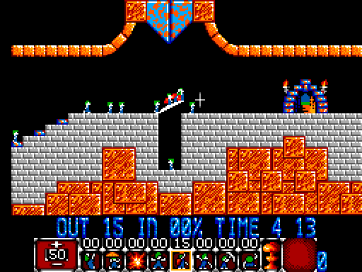 Lemmings Sega Master System Screenshot: Building a bridge over this gap.