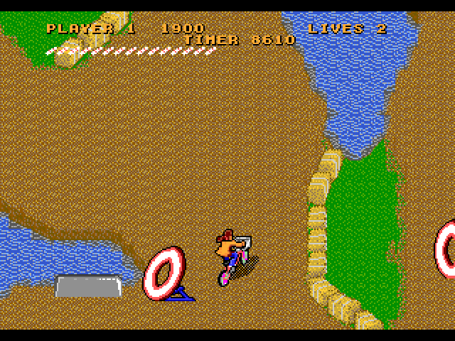 Paperboy 2 Sega Genesis / Mega Drive Screenshot: Hit targets for points.