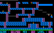 Lode Runner for Sharp X1 - You (and your opponents) can climb across the white lines to reach new platforms.