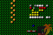 Bananoid for IBM PC/Compatibles - Some power ups provide a paddle double in size.