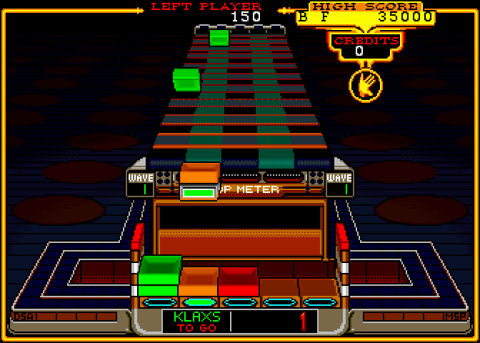 Klax Arcade Screenshot: Wave 1; here come some tiles!