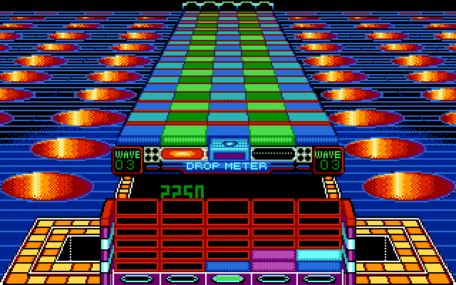 Klax IBM PC/Compatibles Screenshot: Bonus points are earned for empty spaces when a wave is completed.
