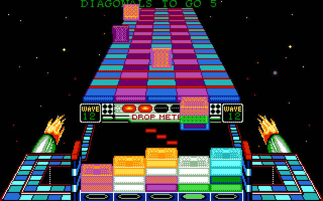Klax IBM PC/Compatibles Screenshot: Attempting to make some diagonals.