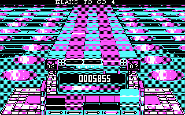 Klax IBM PC/Compatibles Screenshot: Only 4 klaxs to go...