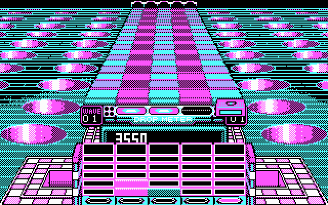 Klax IBM PC/Compatibles Screenshot: Bonus points are awarded for empty spaces at the end of each wave.