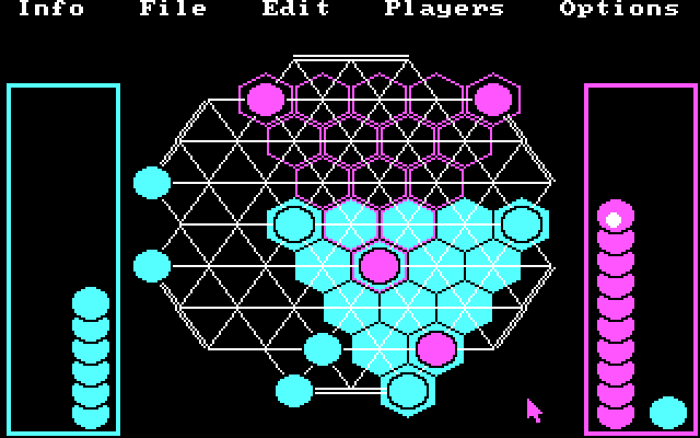 TrianGO IBM PC/Compatibles Screenshot: Make sure your pieces don't get captured...