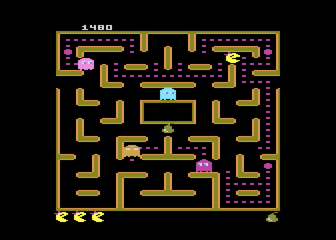 Ms. Pac-Man Atari 7800 Screenshot: Half of the dots cleared so far...