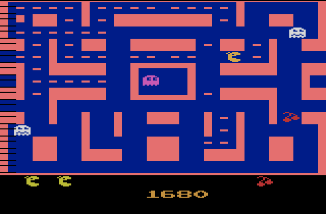 Ms. Pac-Man Atari 2600 Screenshot: When ghosts flash white they're about to change back to normal.