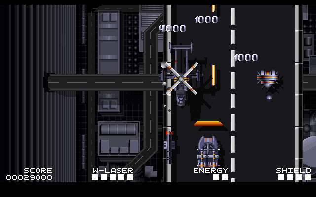 Highway Hunter IBM PC/Compatibles Screenshot: Incoming helicopters....