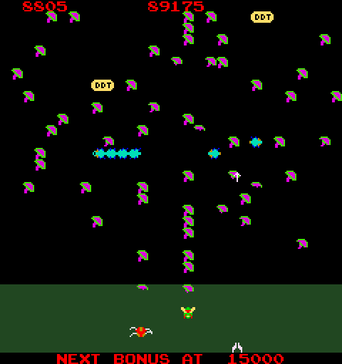 Millipede Arcade Screenshot: Bugs generate more mushrooms when the screen becomes too empty.