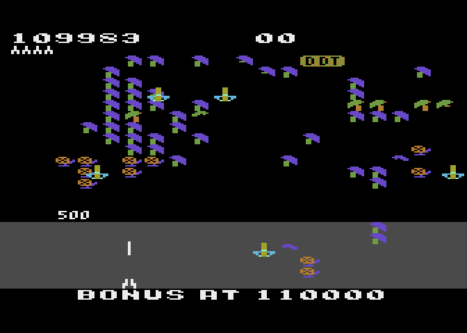 Millipede Atari 8-bit Screenshot: Mushrooms can't be destroyed after the beetle touches them.