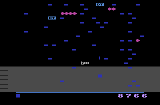 Millipede Atari 2600 Screenshot: I earned 600 points for shooting the spider!