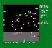 Millipede for NES / Famicom - On later levels several spiders may appear at once.