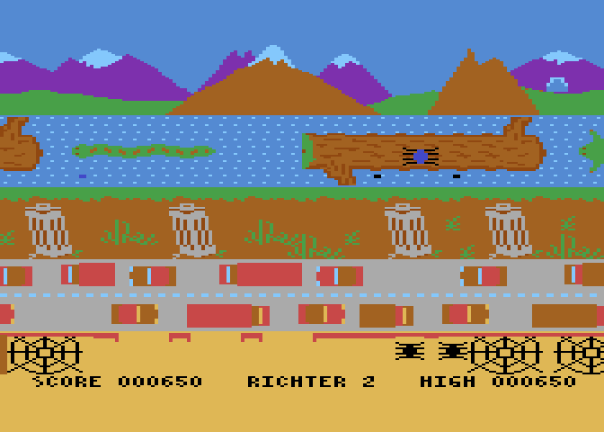 Spider Quake Atari 8-bit Screenshot: Almost reached the other side...