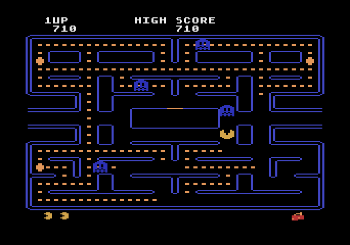 Pac-Man Atari 5200 Screenshot: You can eat the ghosts when they are blue...