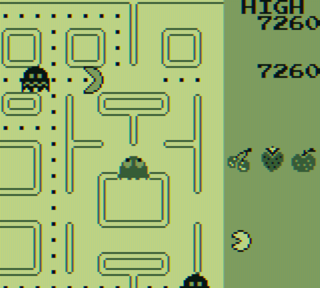 Pac-Man Game Boy Screenshot: In the Game Boy version the screen scrolls to follow the action.