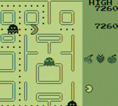 Pac-Man for Game Boy - In the Game Boy version the screen scrolls to follow the action.