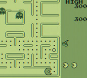 Pac-Man for Game Boy - Eating dots in the maze...