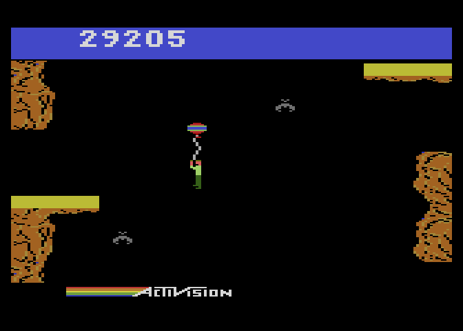 Pitfall II: Lost Caverns Atari 5200 Screenshot: The balloon brings you to new platforms...