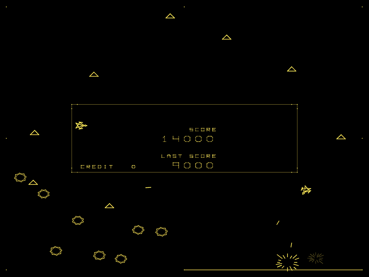 Omega Race Arcade Screenshot: Watch out for additional obstacles...