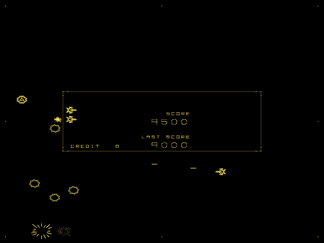 Omega Race Arcade Screenshot: Blasting opponents...