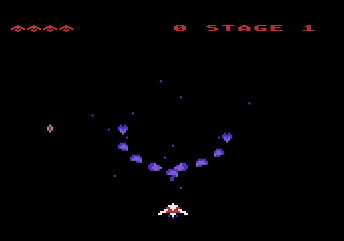 Gyruss Atari 5200 Screenshot: The first wave of enemy ships appears.