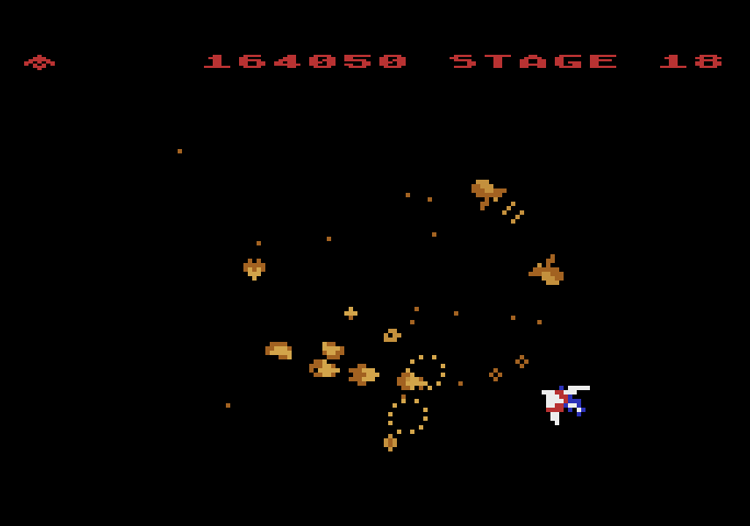 Gyruss Atari 5200 Screenshot: Blasting opponents...