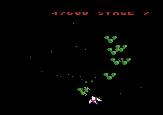 Gyruss Atari 5200 Screenshot: Each chance stage has different enemy formations.