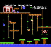 Donkey Kong Junior for NES / Famicom - Climbing up the ropes...
