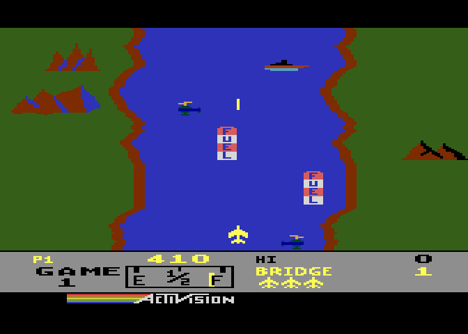 River Raid Atari 5200 Screenshot: Blast enemy choppers and ships.