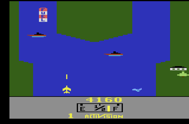 River Raid Atari 2600 Screenshot: Watch out for those incoming planes!