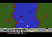 River Raid for Atari 8-bit - Don't crash into enemy planes.