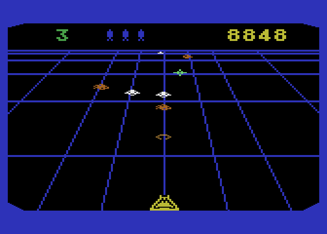 Beamrider Atari 5200 Screenshot: Certain types of obstacles can't be destroyed except with your limited torpedoes.