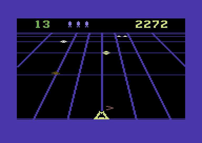 Beamrider Commodore 64 Screenshot: Shoot the diamond shaped chirper ship for bonus points.