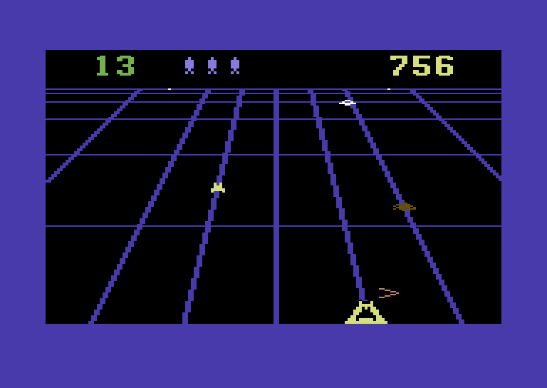 Beamrider Commodore 64 Screenshot: Collect the yellow rejuvenator, but don't crash into space debris!