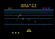 Beamrider for Atari 2600 - The second level introduces indestructible debris.
