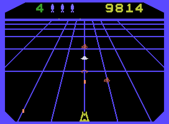 Beamrider ColecoVision Screenshot: Some objects, like debris, can only be destroyed with missiles...