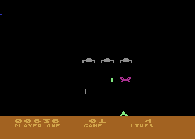 Space Invaders Atari 5200 Screenshot: The fewer invaders there are, the faster they move...