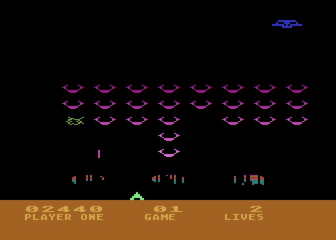 Space Invaders Atari 5200 Screenshot: If any invaders land, the game is over.