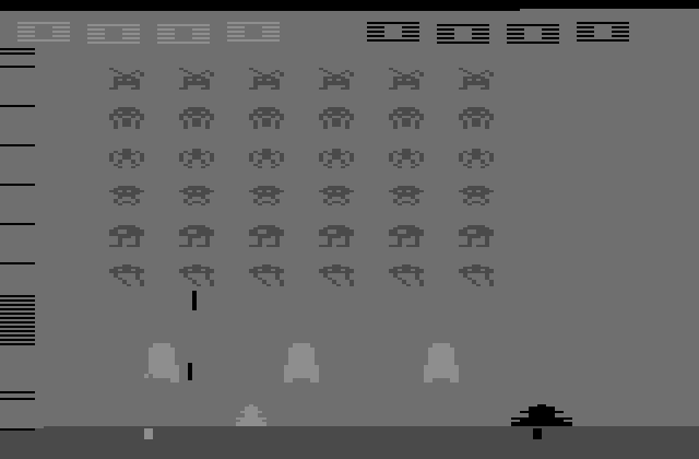 Space Invaders Atari 2600 Screenshot: You can also make the game tougher for one of the players by having a larger laser cannon.