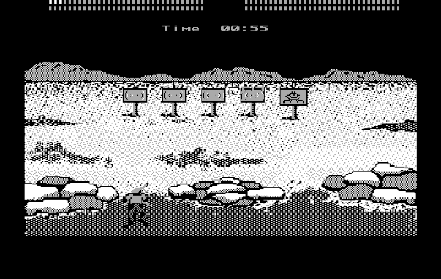 Boot Camp IBM PC/Compatibles Screenshot: This time I need to shoot signs with a target on them, but not ones with a person.