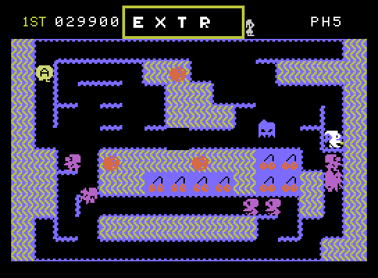 Mr. Do! ColecoVision Screenshot: Collect the letters of EXTRA for a bonus llife.