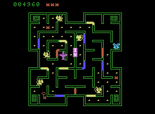 Mouse Trap ColecoVision Screenshot: Eating cheese...but watch out for that hawk!